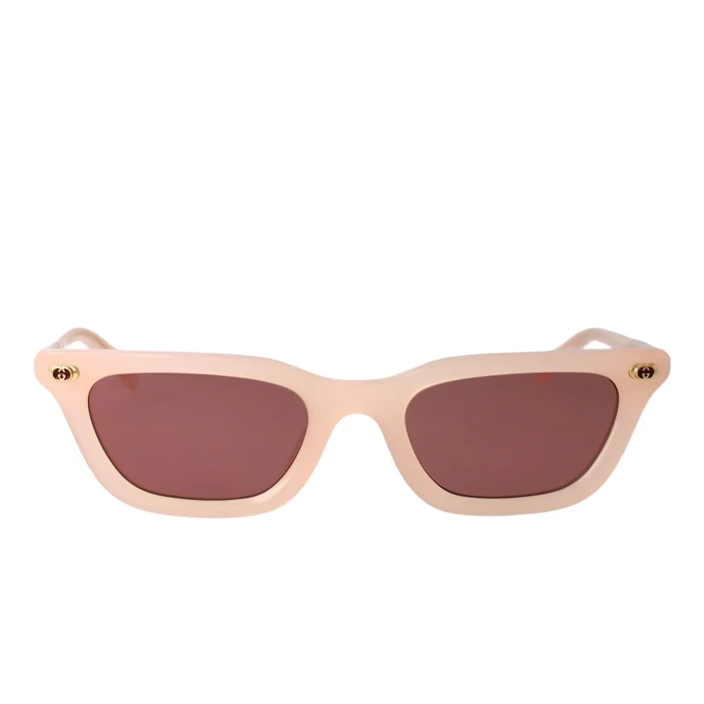 Солнцезащитные очки в форме "кошачий глаз"