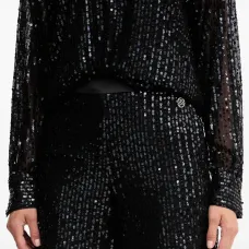 Шорты с пайетками и логотипом