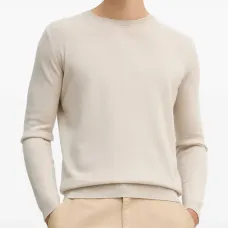 Шерстяной свитер