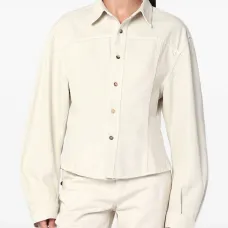 Джинсовая рубашка на пуговицах