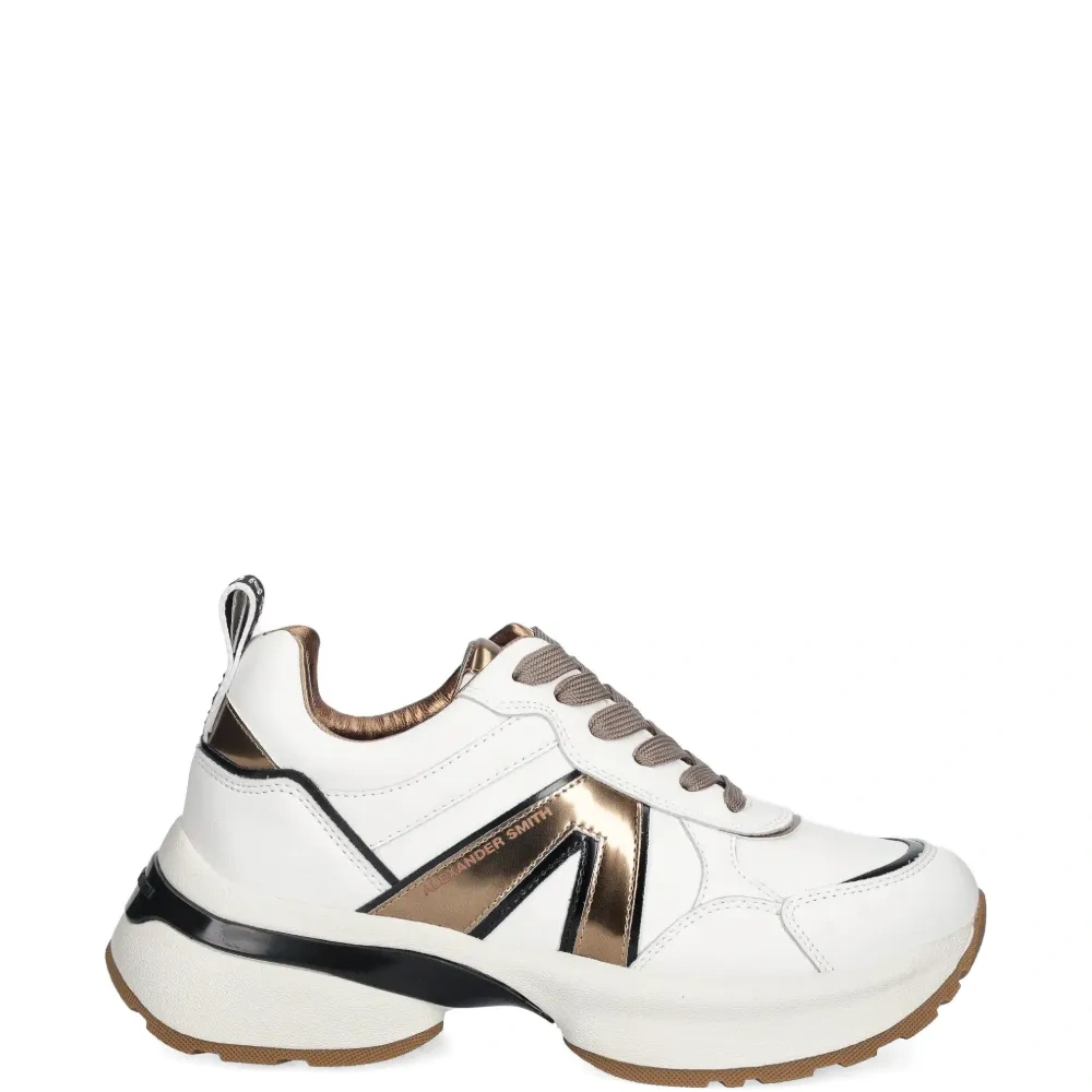 Кроссовки Victoria с металлической отделкой