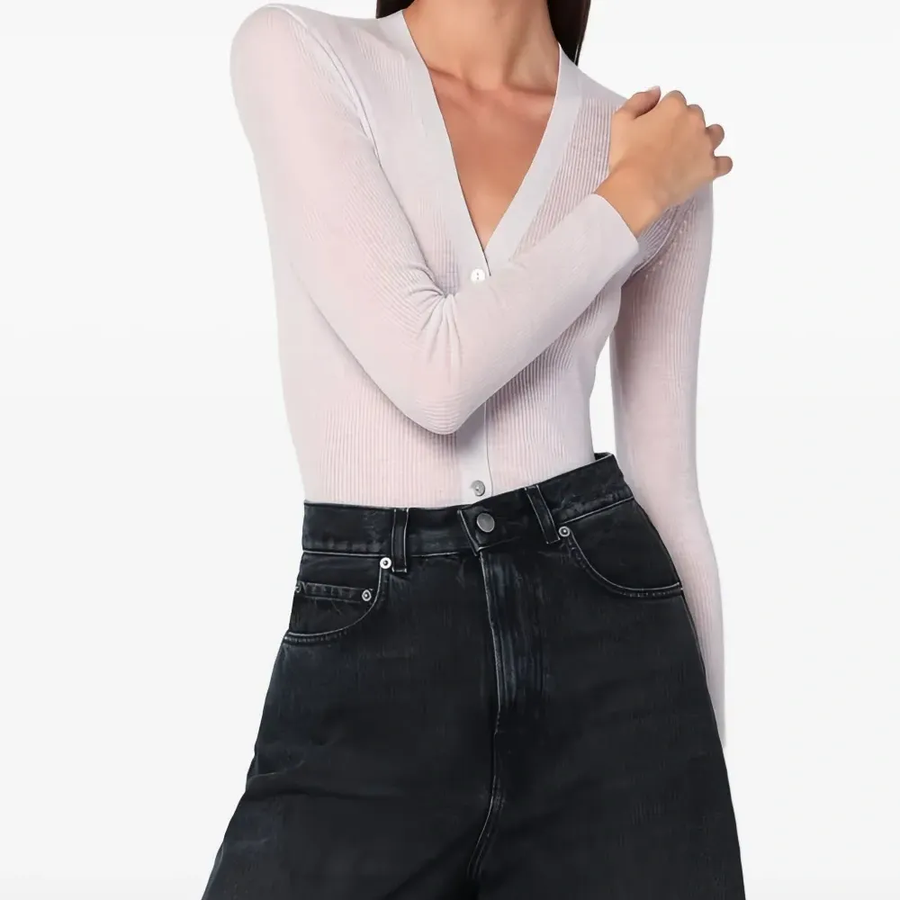 Кардиган на пуговицах