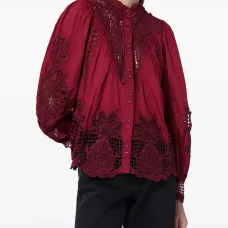 Блузка с вышивкой