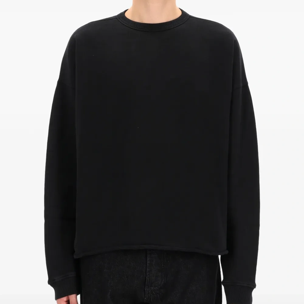 Свитшот с необработанным краем и круглым вырезом