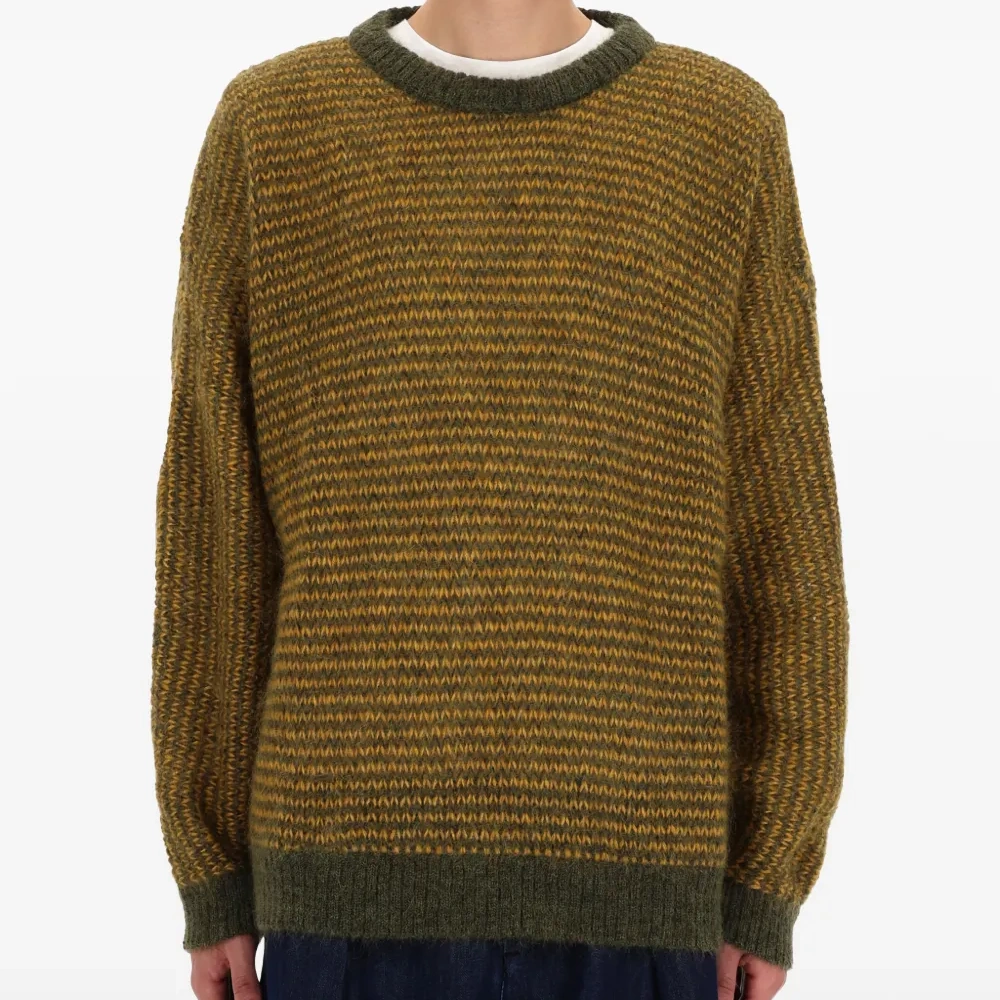 Полосатый свитер с круглым вырезом