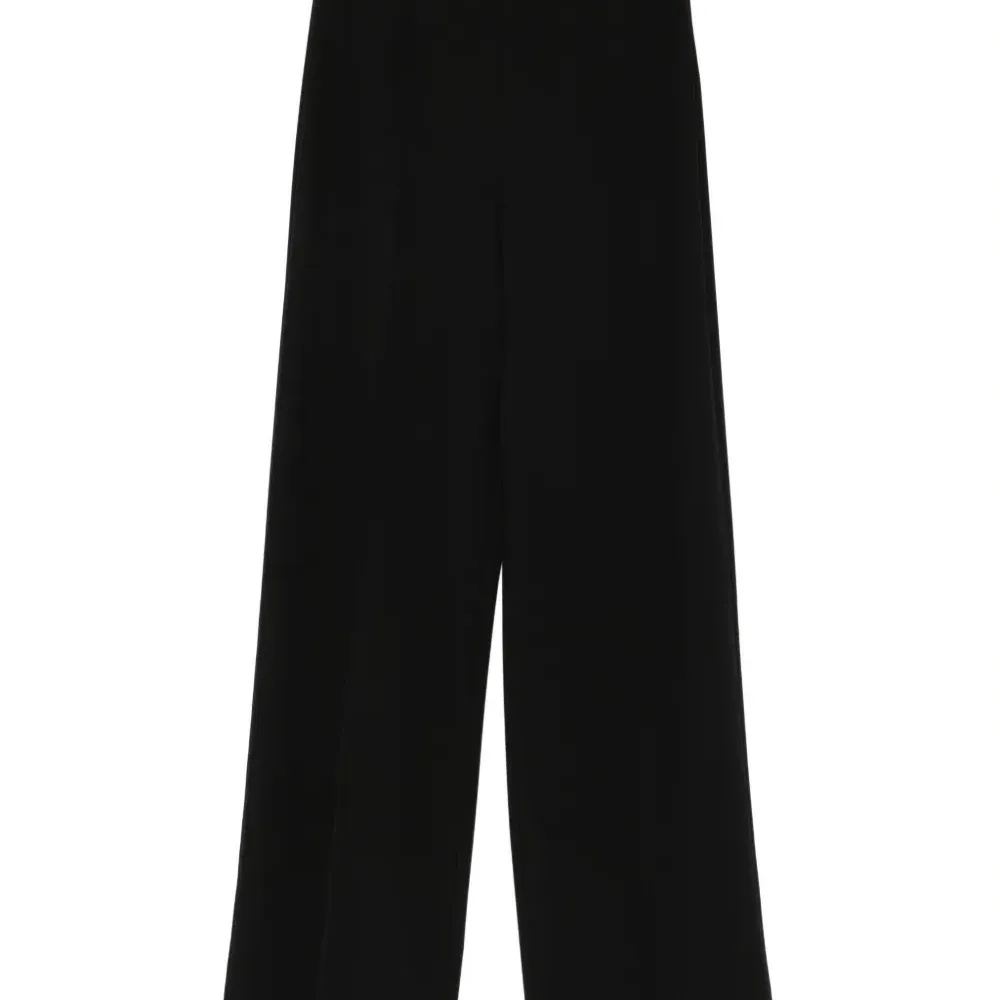 Брюки с высокой талией и прямыми штанинами