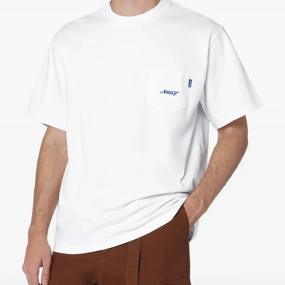 Футболка с накладным карманом