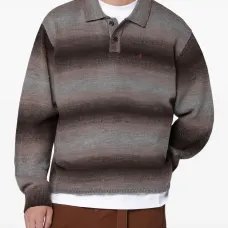 Полосатый свитер с воротником поло