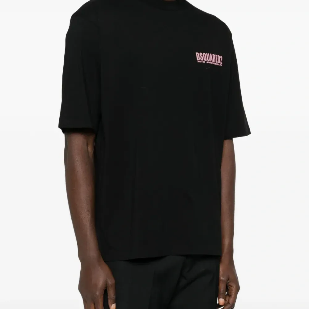 Футболка с принтом-логотипом