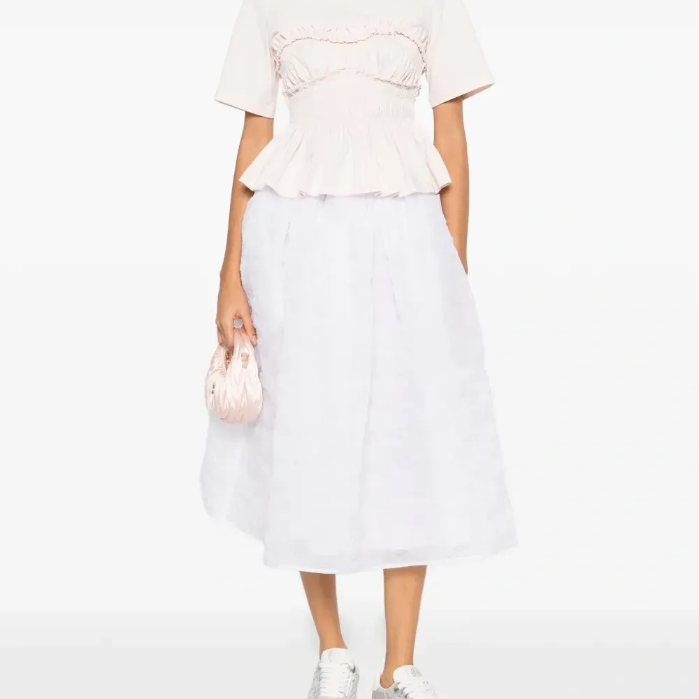 Футболка Vilde с оборками и сборкой