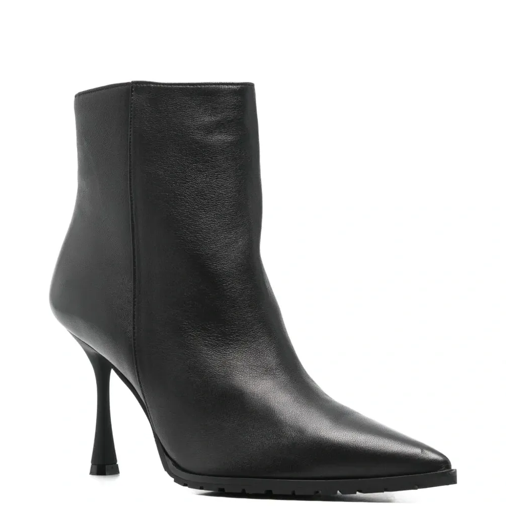 Ботильоны с заостренным носком