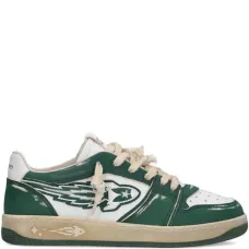 Кроссовки на шнуровке