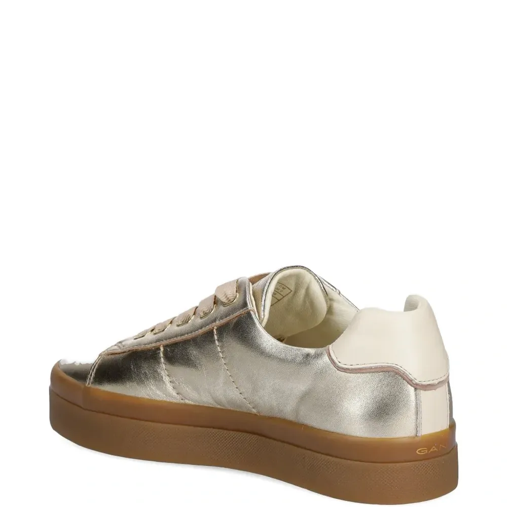 Кроссовки с лентами вместо шнурков