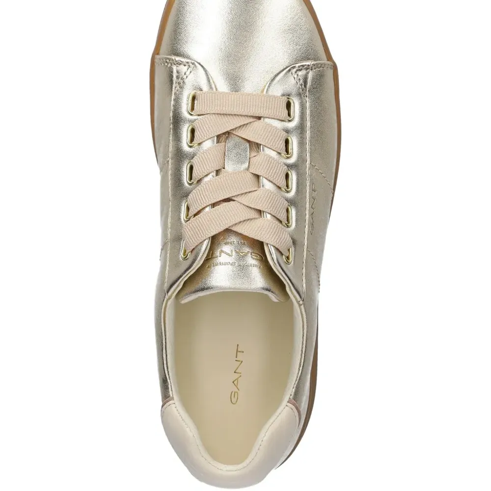 Кроссовки с лентами вместо шнурков