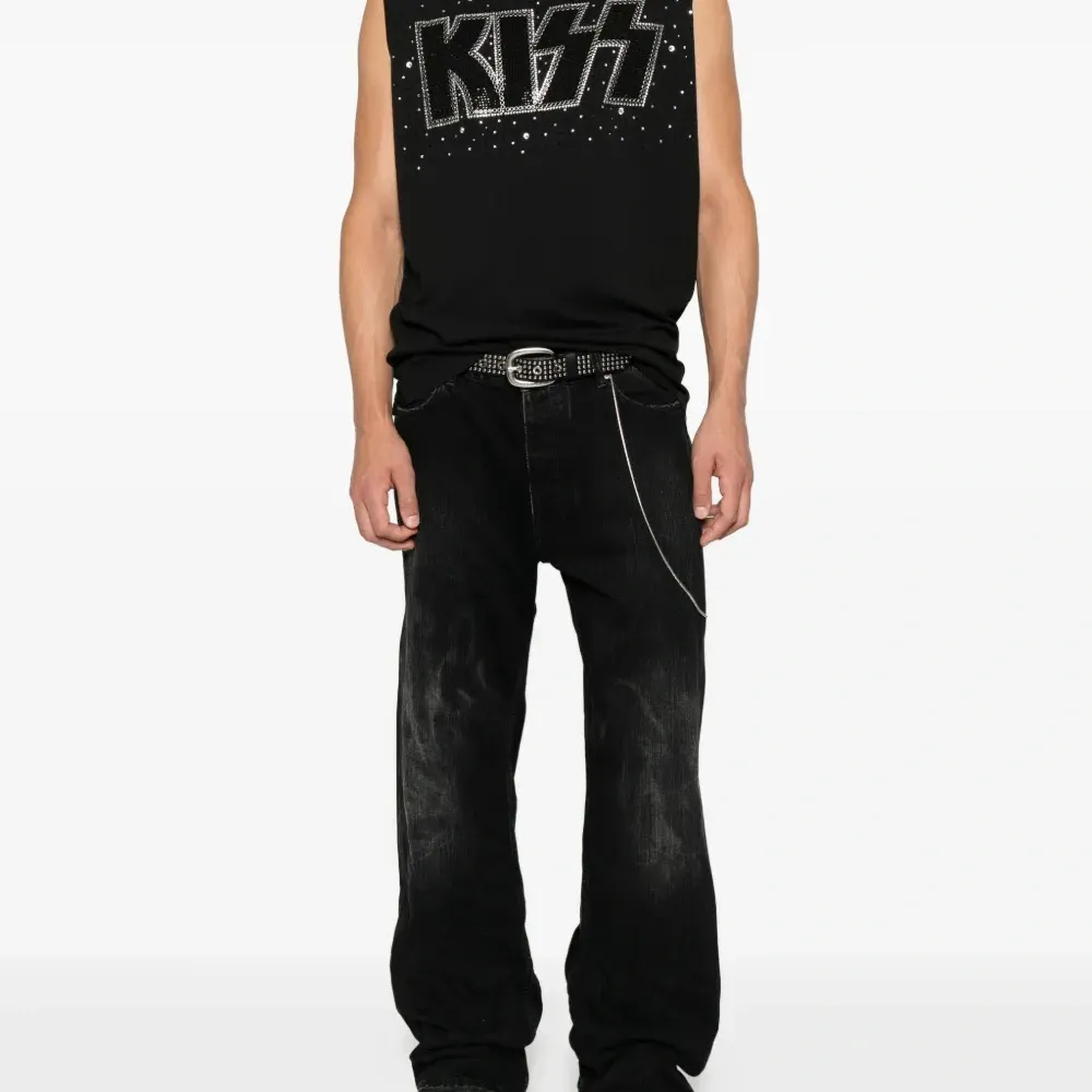 Топ с кристаллами из коллаборации с Kiss Топ с кристаллами из коллаборации с Kiss