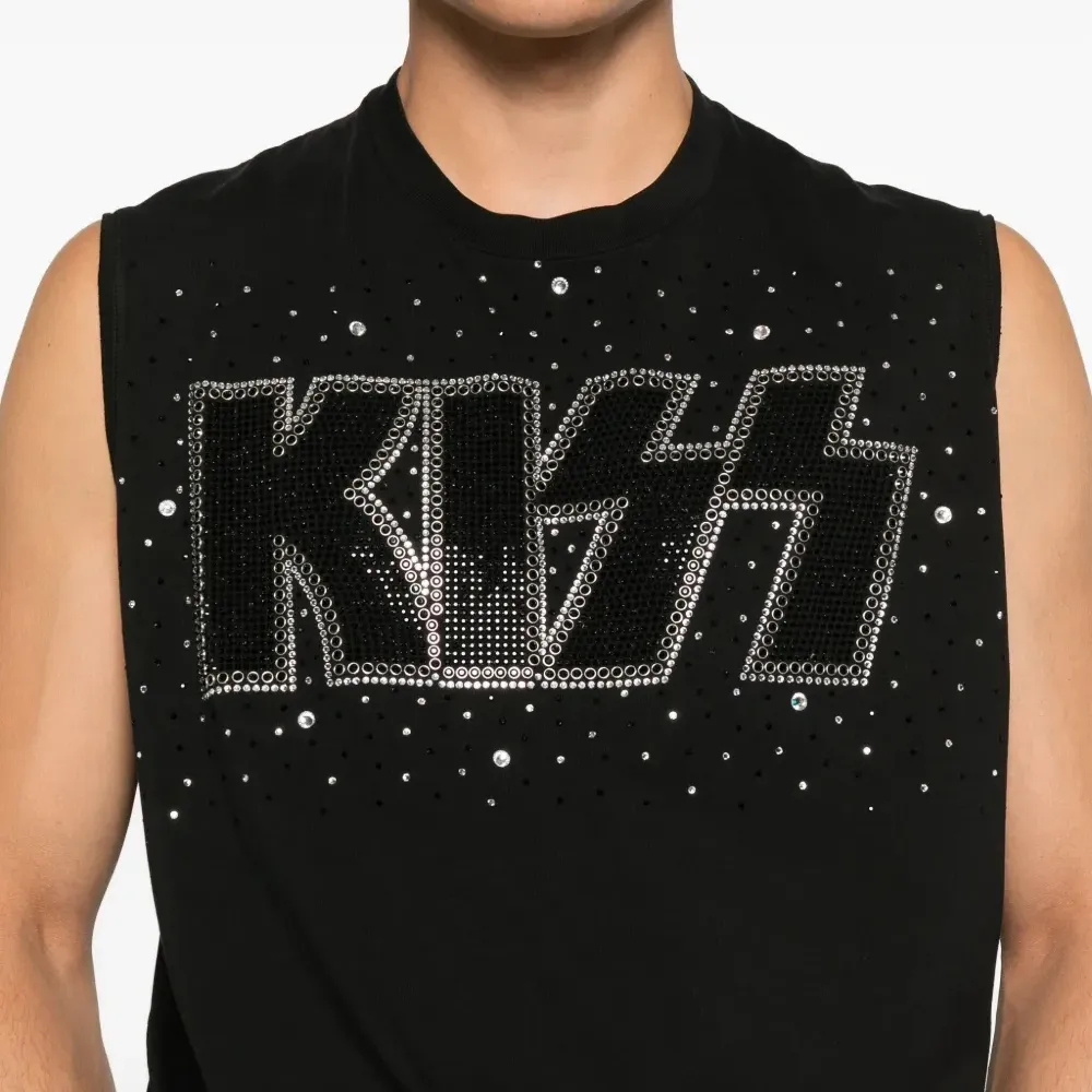 Топ с кристаллами из коллаборации с Kiss Топ с кристаллами из коллаборации с Kiss