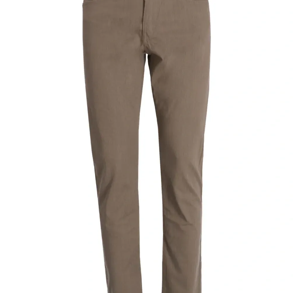 Брюки на пуговицах