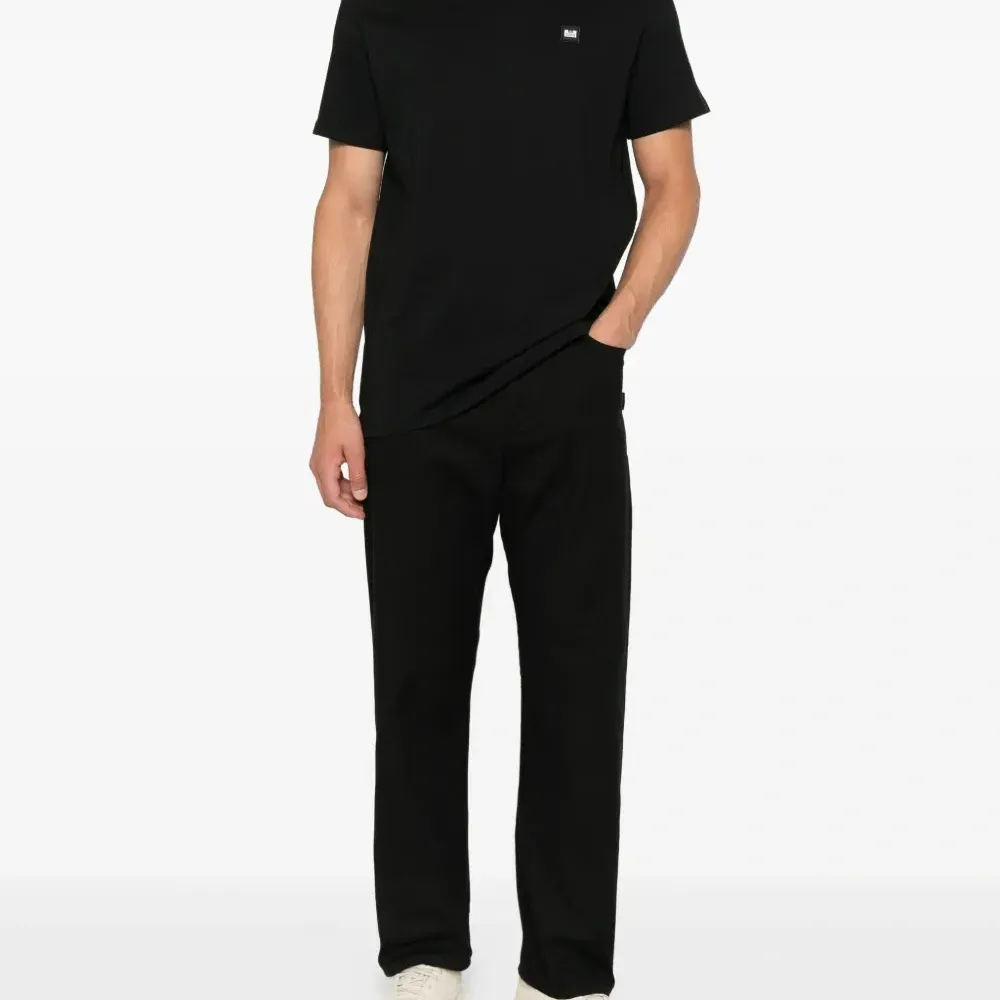 Футболка с нашивкой-логотипом