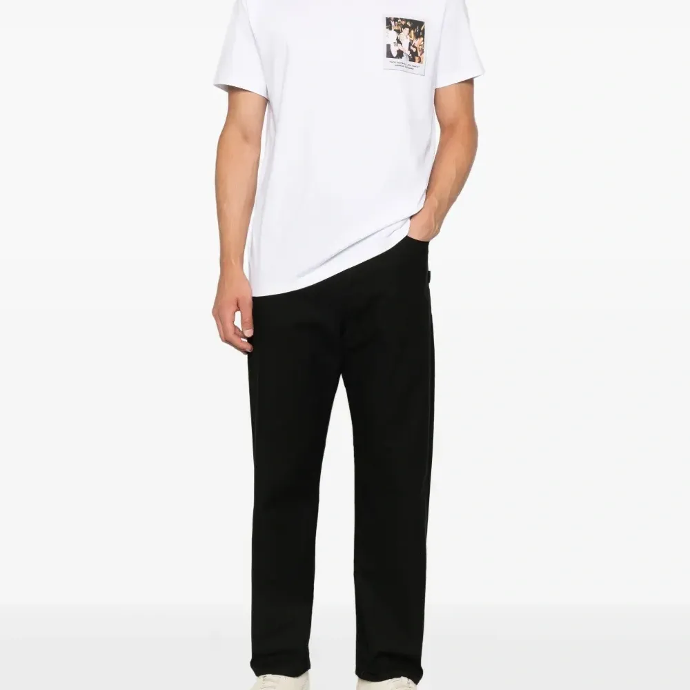 Футболка с графичным принтом Футболка с графичным принтом