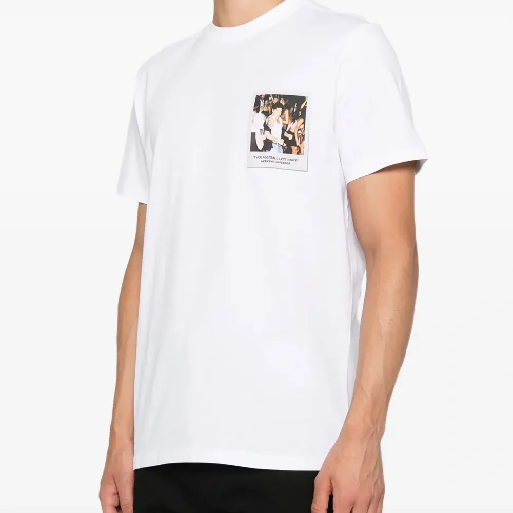 Футболка с графичным принтом Футболка с графичным принтом