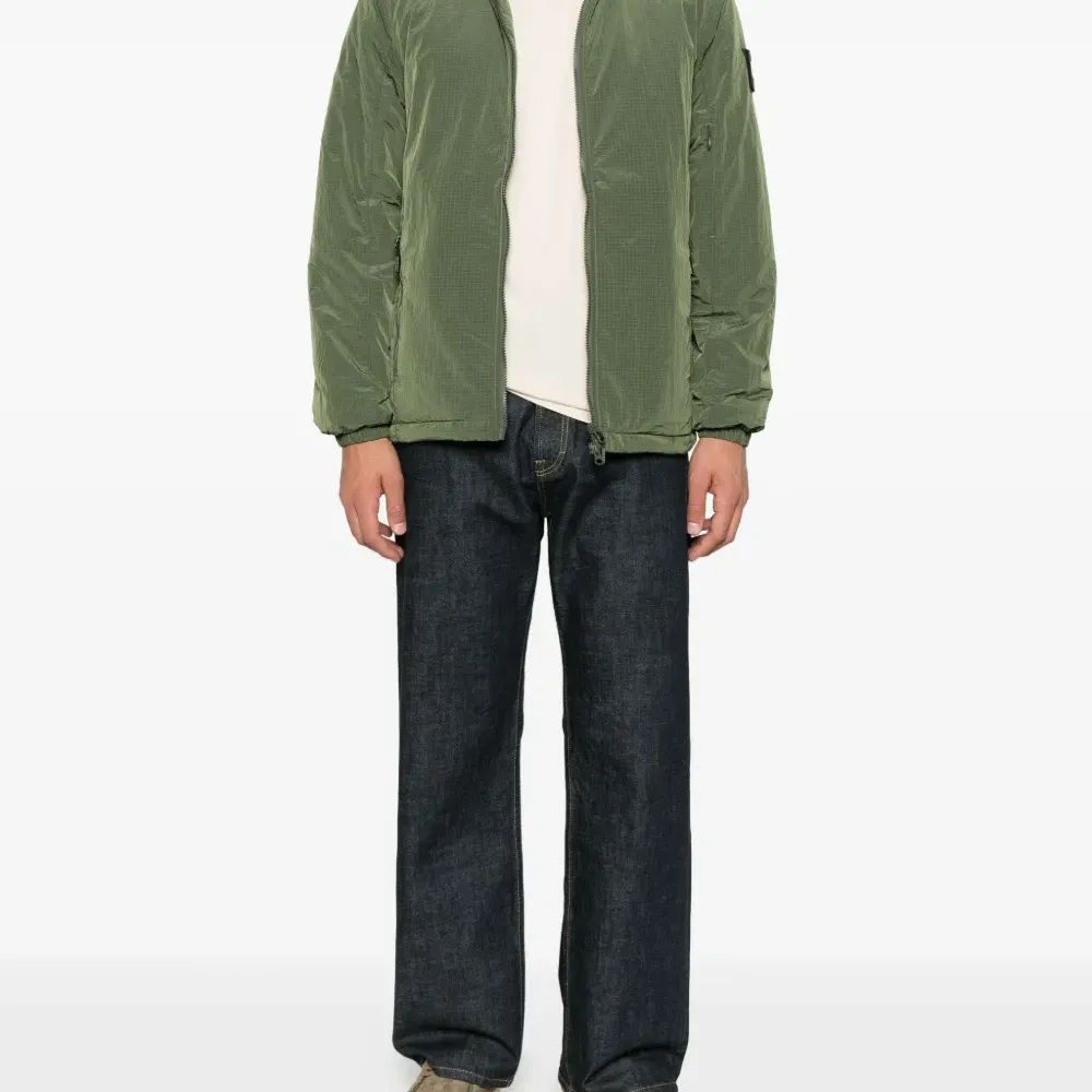 Футболка с логотипом Футболка с логотипом