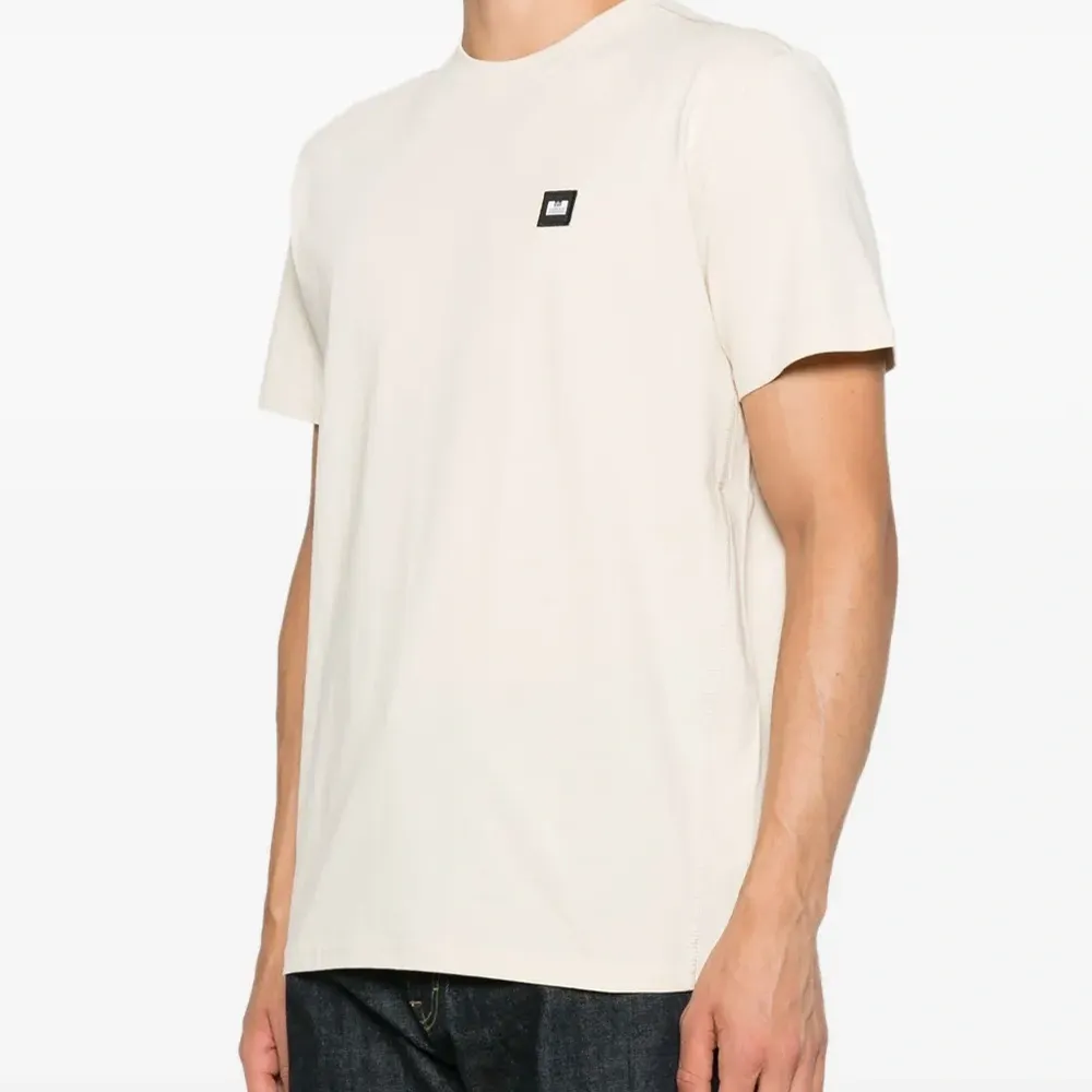 Футболка с логотипом Футболка с логотипом