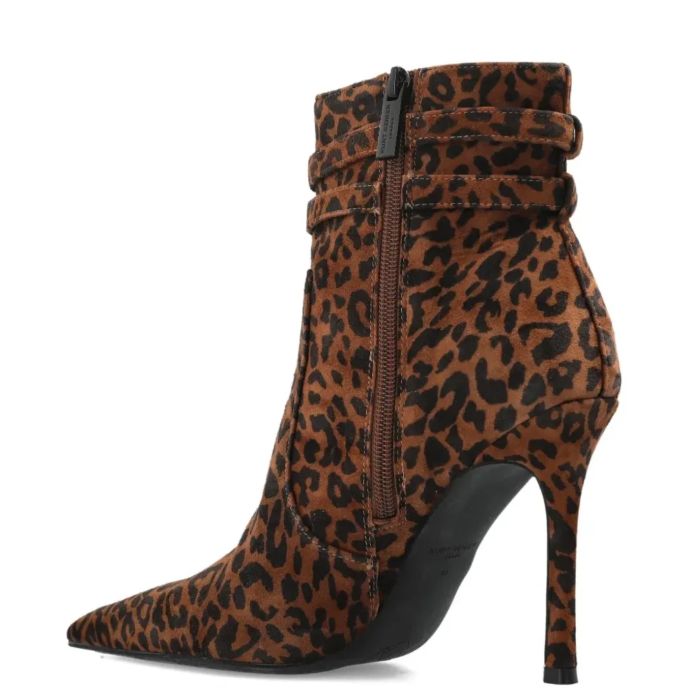 Ботильоны с леопардовым принтом и пряжкой