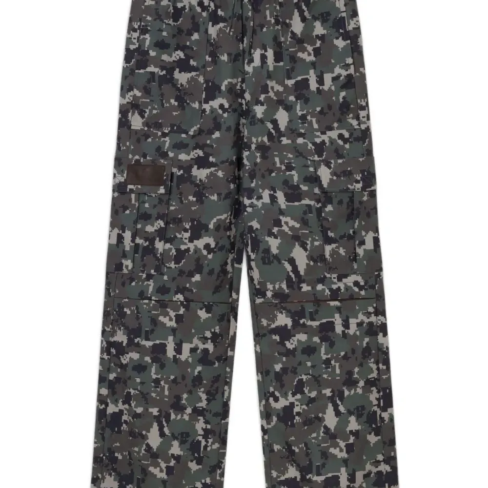 Брюки с камуфляжным принтом