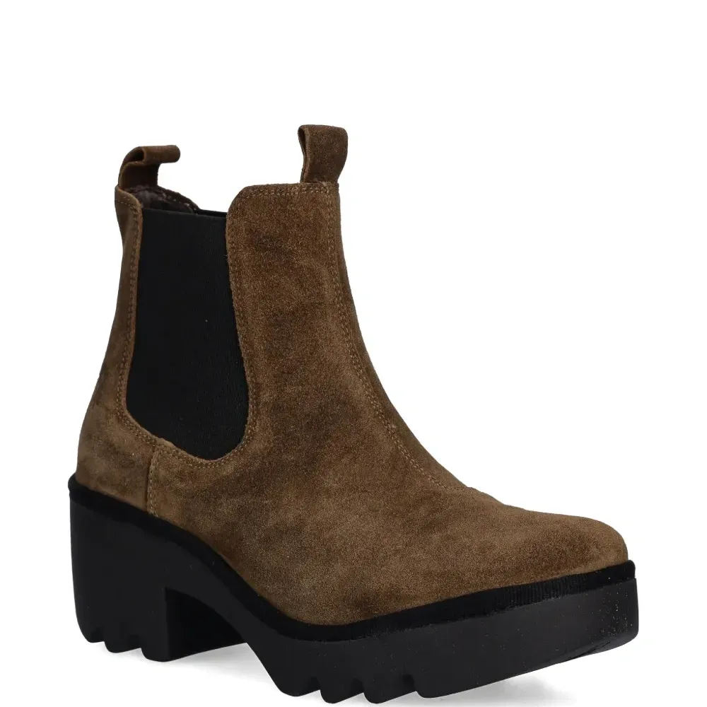 Челси на платформе с каблуком