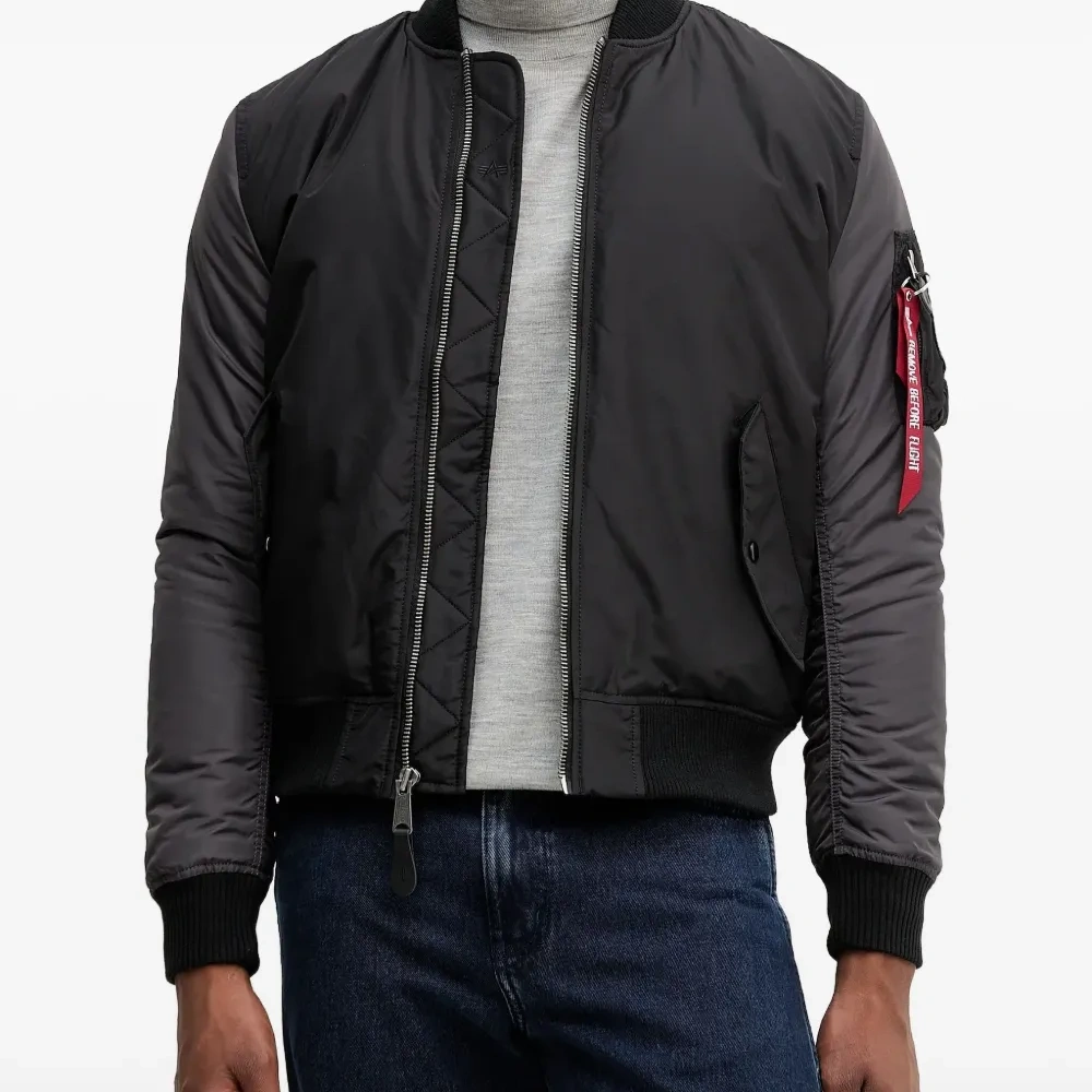 Бомбер MA-1 с вышивкой