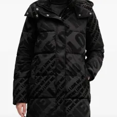 Стеганое пальто с принтованными деталями