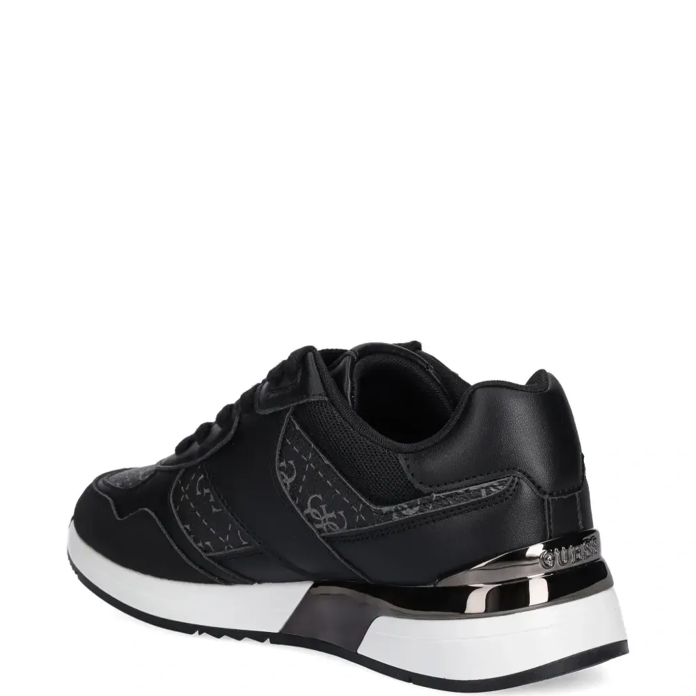 Кроссовки Mickay с логотипом 4G