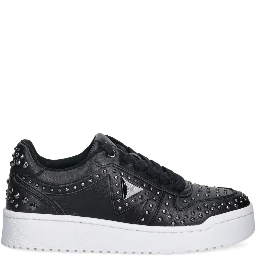 Кроссовки Mogana с заклепками