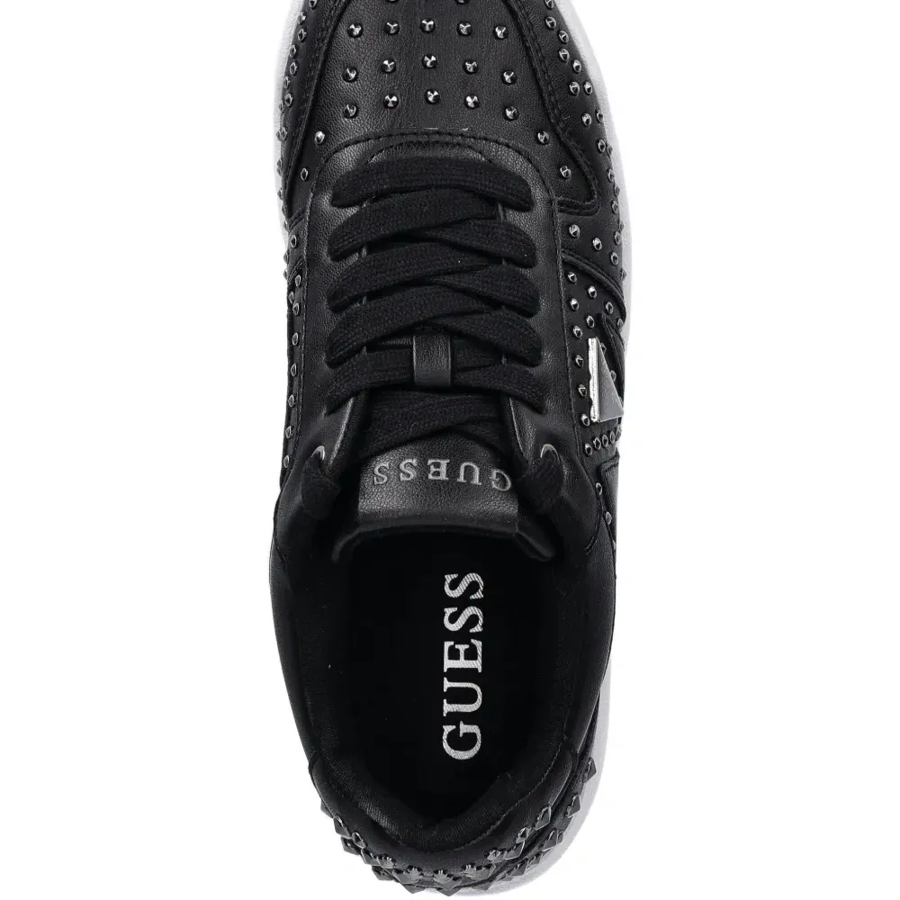 Кроссовки Mogana с заклепками