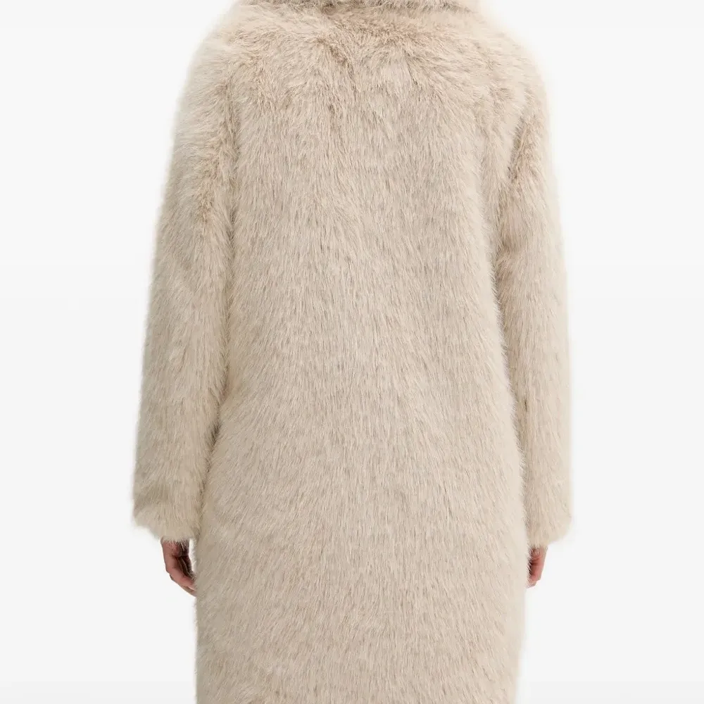 Пальто с воротником и застежкой на пуговицы