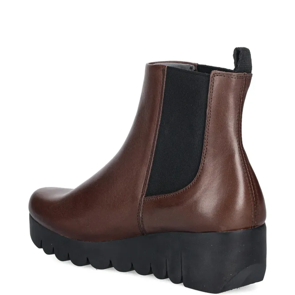 Челси-ботинки на танкетке