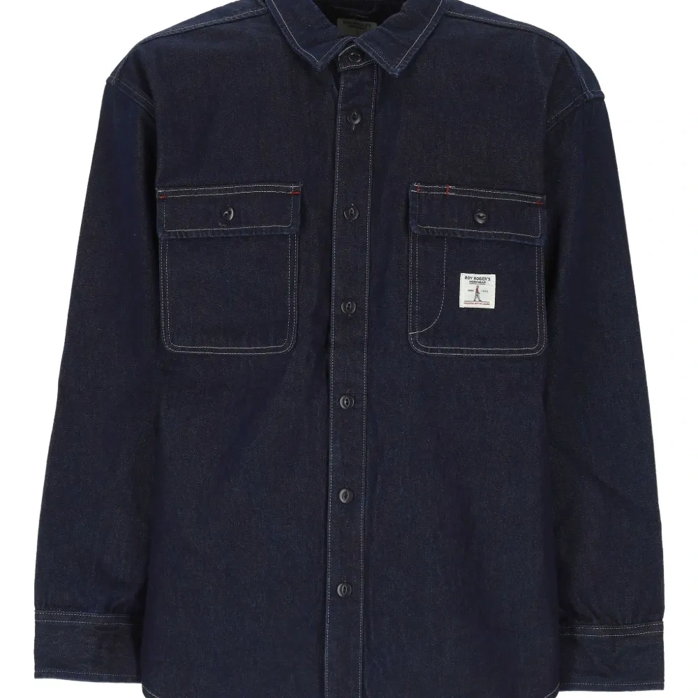 Джинсовая рубашка с карманом