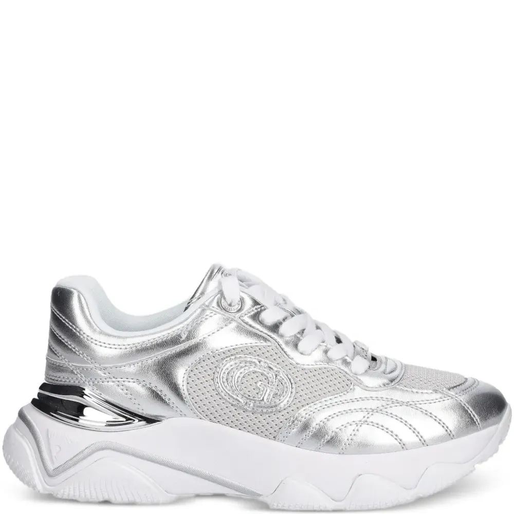 Кеды с перфорированным логотипом Кеды с перфорированным логотипом