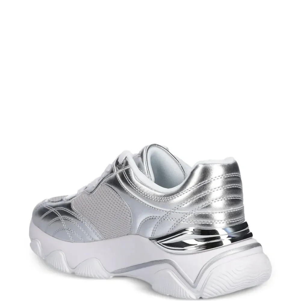 Кеды с перфорированным логотипом Кеды с перфорированным логотипом