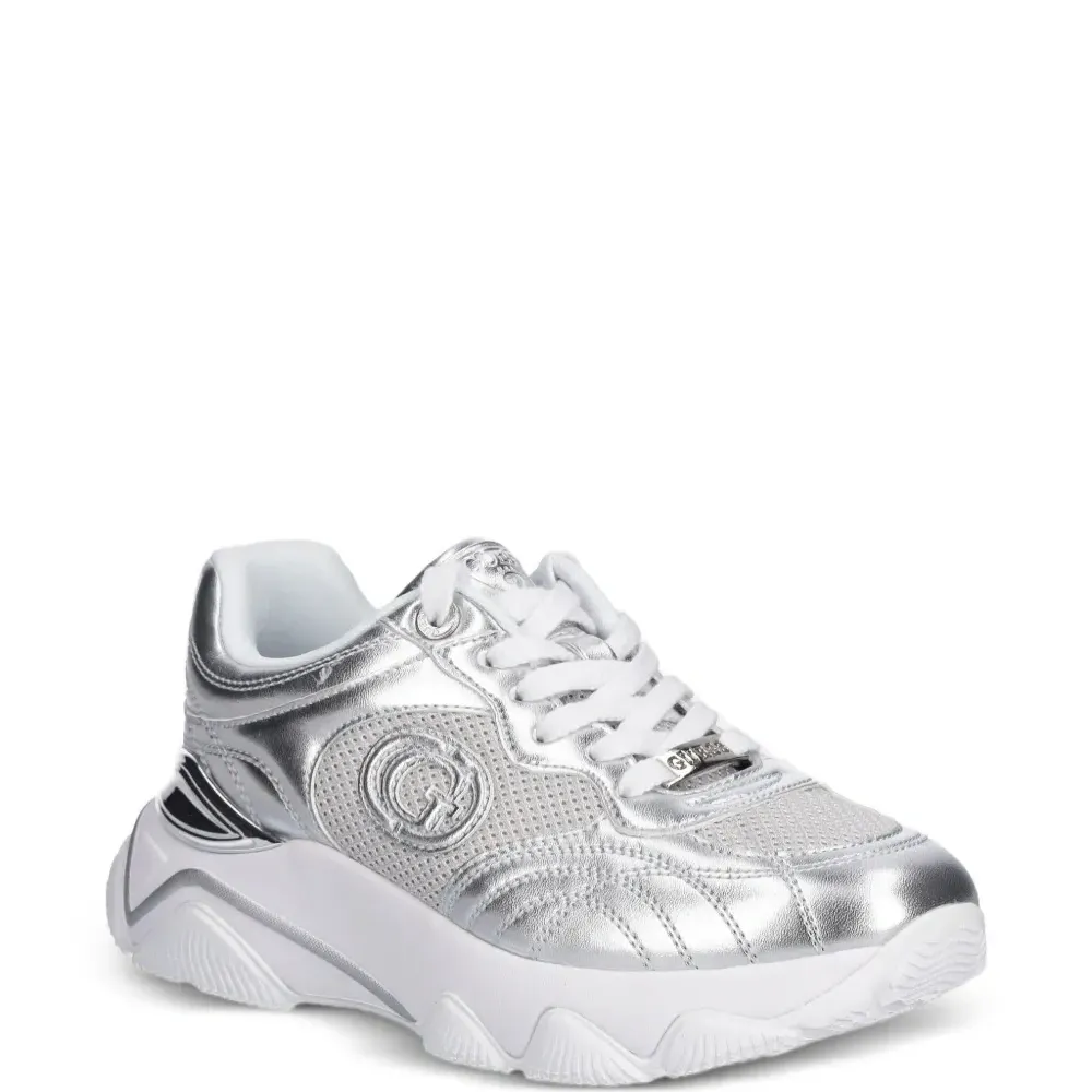 Кеды с перфорированным логотипом Кеды с перфорированным логотипом