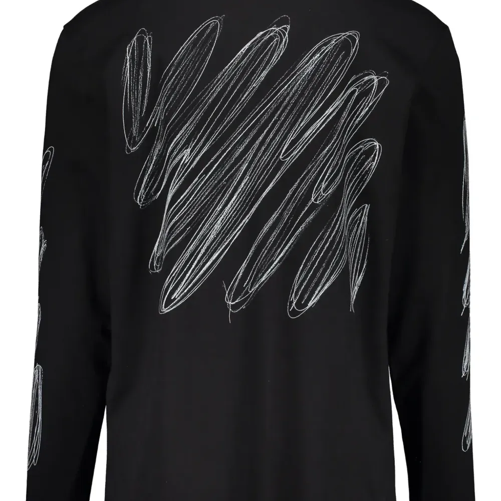 Футболка с длинными рукавами и узором