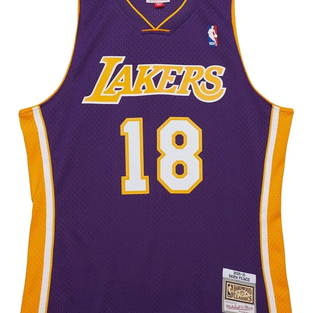 Топ Los Angeles Lakers 2009-10 Sasha Vujacic из коллаборации с NBA Топ Los Angeles Lakers 2009-10 Sasha Vujacic из коллаборации с NBA
