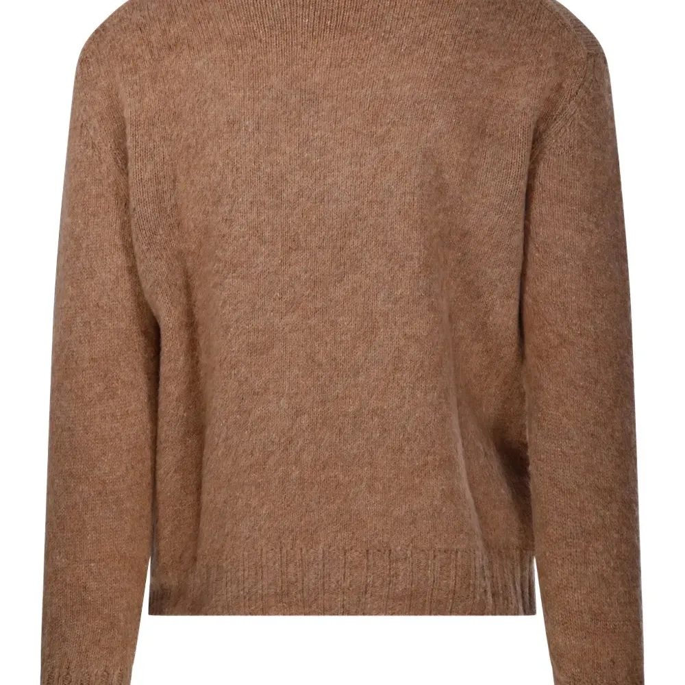 Джемпер с круглым вырезом