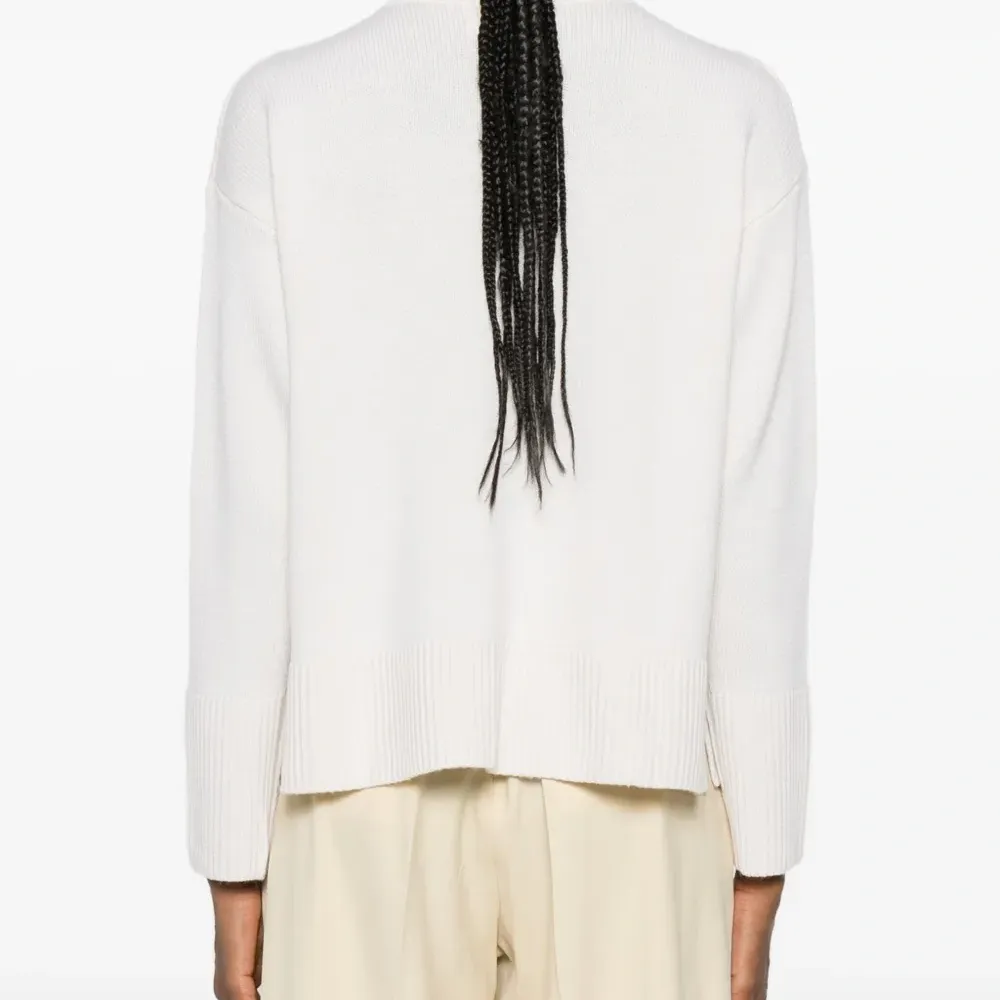 Кардиган с V-образным вырезом