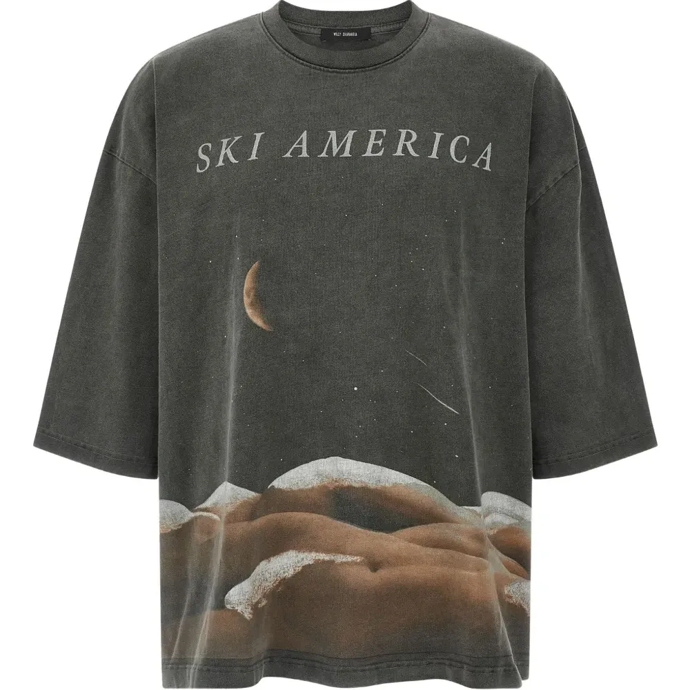 Футболка с принтом и короткими рукавами