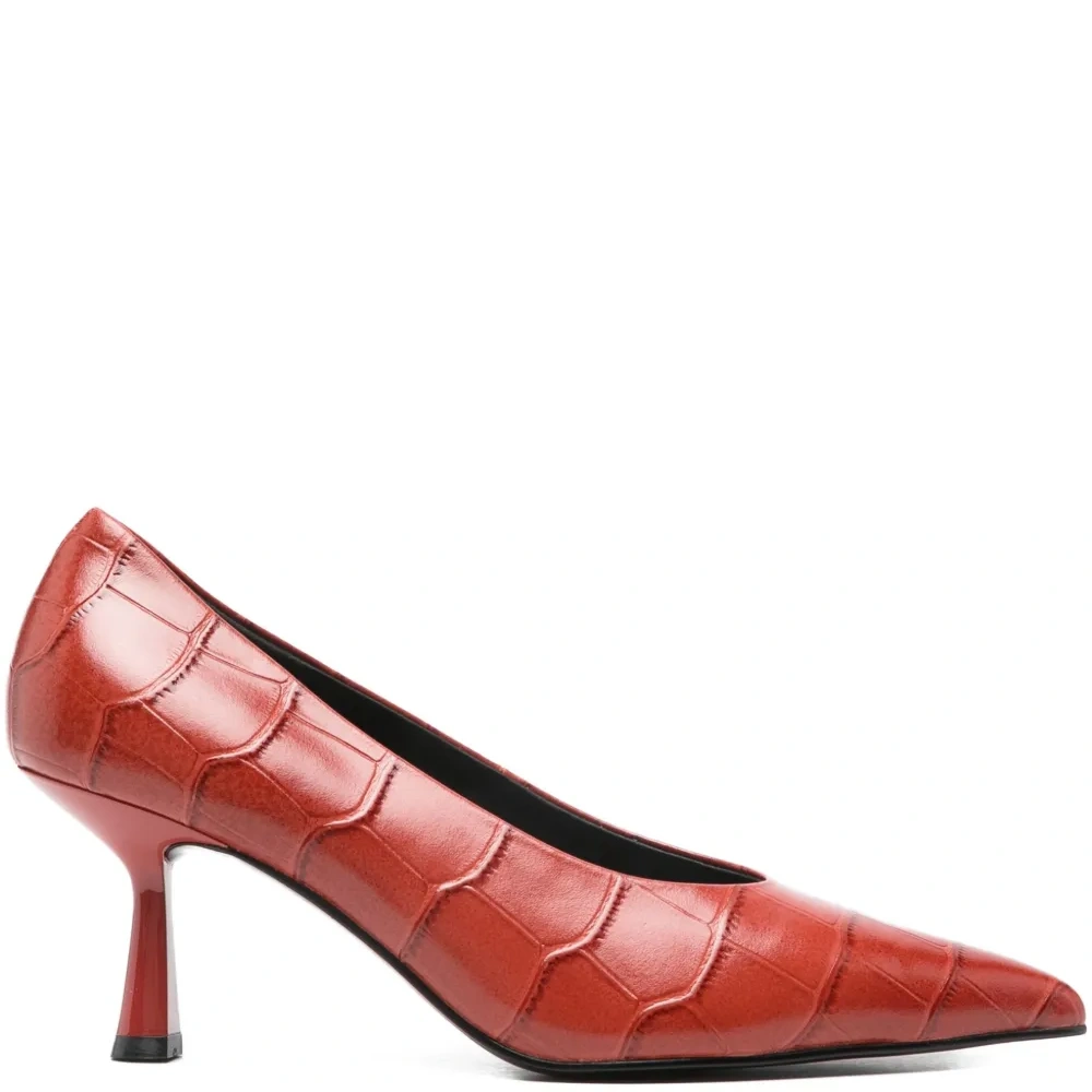 Туфли с тиснением под кожу крокодила