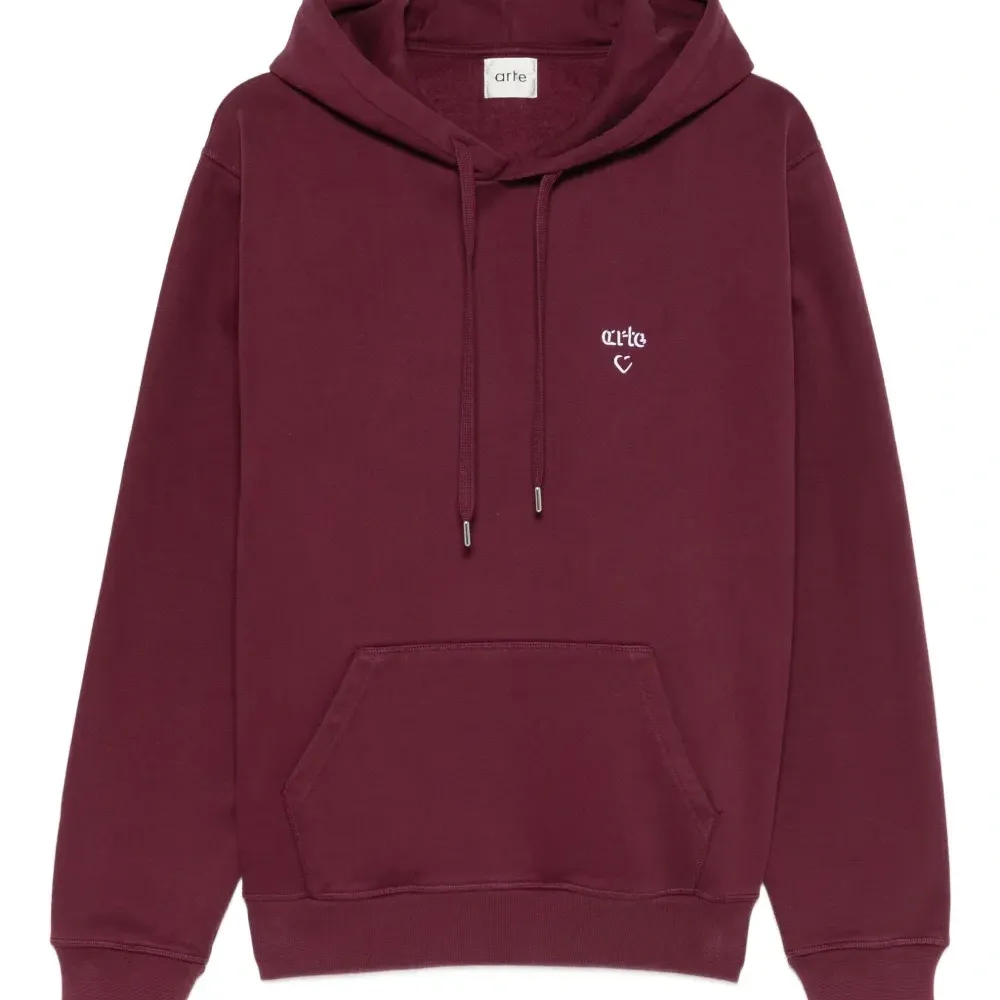 Худи с вышитым логотипом