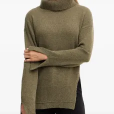 Свитер с высоким воротником Свитер с высоким воротником
