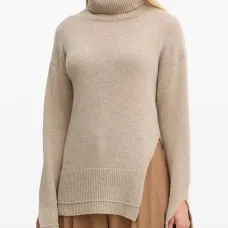 Свитер с высоким воротником Свитер с высоким воротником