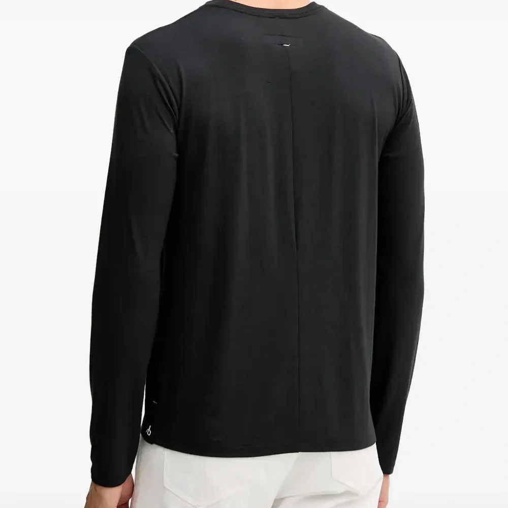 Футболка с длинными рукавами